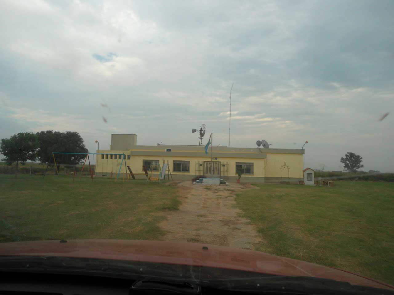 Instalación escuela rural 1